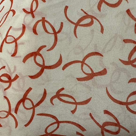 Designer Women's Scarf CC Style - Picture 5 of 9